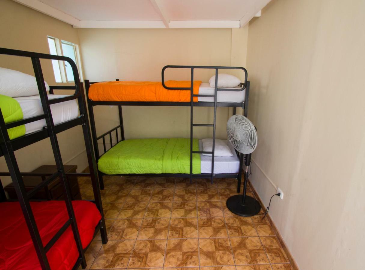 Хостел Andes Backpackers Лима Экстерьер фото