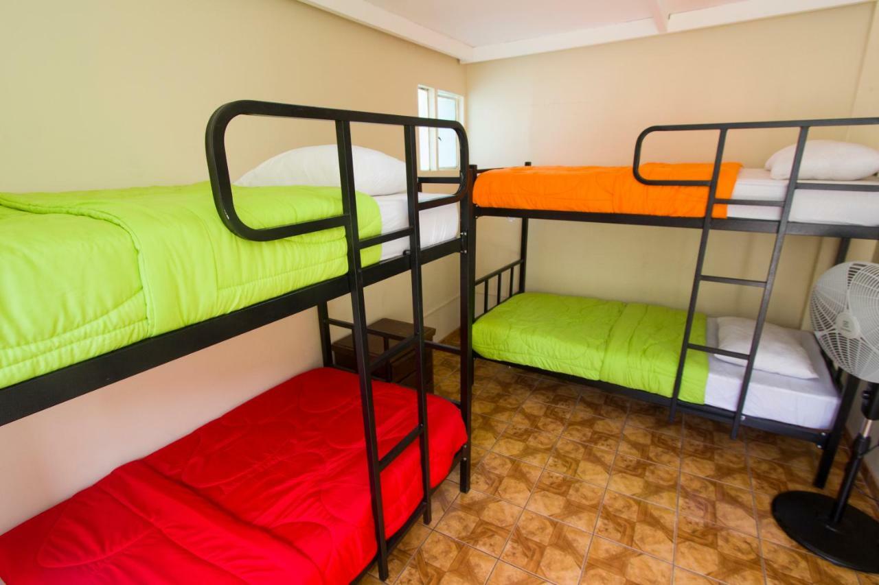 Хостел Andes Backpackers Лима Экстерьер фото